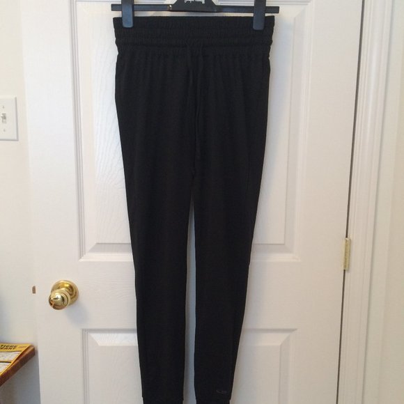 Champion C9 Joggers - Picture 2 of 8